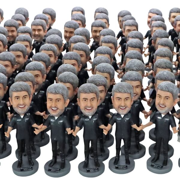 Bulk bobleheads custom bobbleheads for boss with company logo